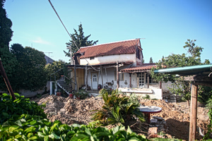 Daughter 68, Admits Burying Mother in Garden to Keep Pension