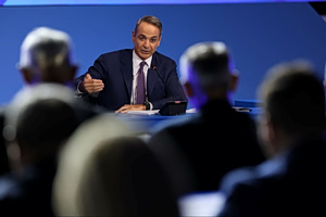 Mitsotakis Stands Firm on Turkey, Defends Growth Dividend at Thessaloniki Fair