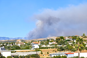 Wildfire Rages in Northern Evia; One Village Evacuated
