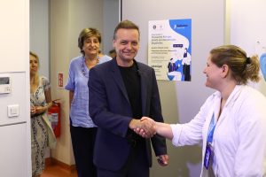 Athens Offers Free Hearing Aids To Vulnerable Residents