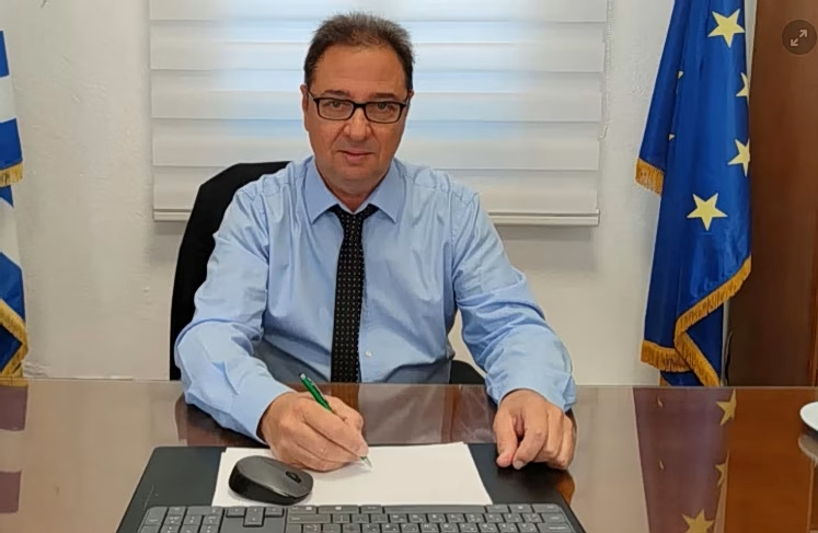 Antiparos Mayor Dies in Motorcycle Crash