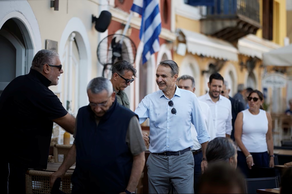 Mitsotakis Visits Remote Islets of Ro, Strongyli