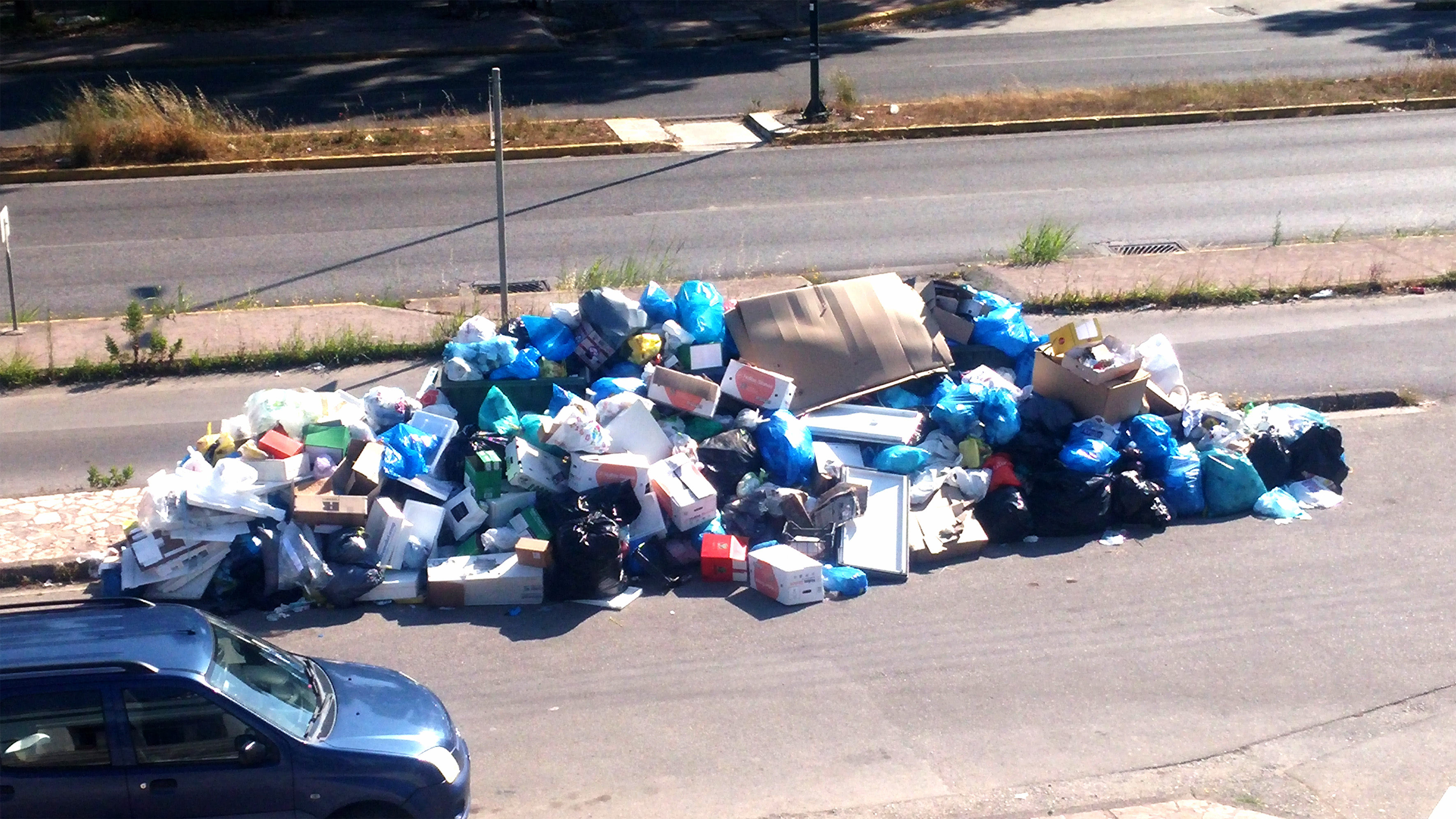 Garbage Crisis Deepens on Corfu as Waste Piles Up