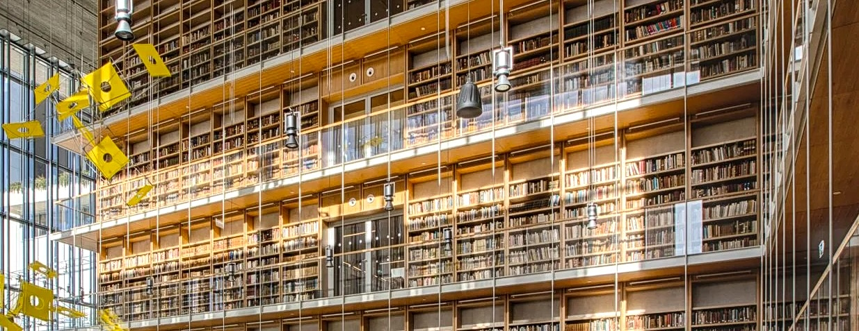 Readers in Greece Borrow More Books from Libraries in 2025