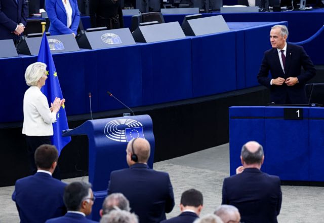 Trump Threatens EU Tariffs Over Canada Partnership Proposal