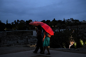 Strong Northerly Winds to Sweep Aegean as Rain Hits Islands