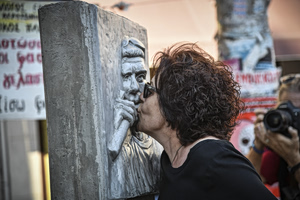 Mother of Murdered Pavlos Fyssas Speaks on Kasidiaris’ Release