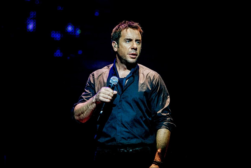 Mazonakis Dominates Greek Streaming Charts in Wake of His Death