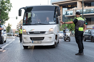 Two Children Left on School Bus for Four Hours in Crete