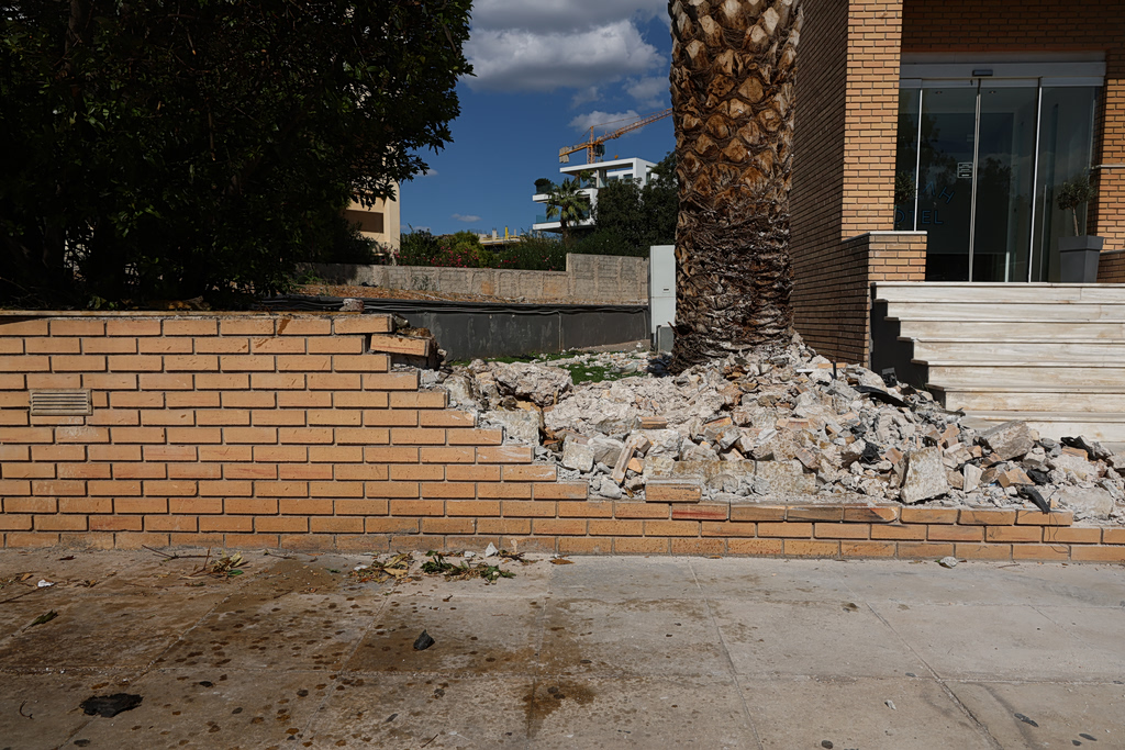 Glyfada Crash Probe Examines Possible TikTok Livestream