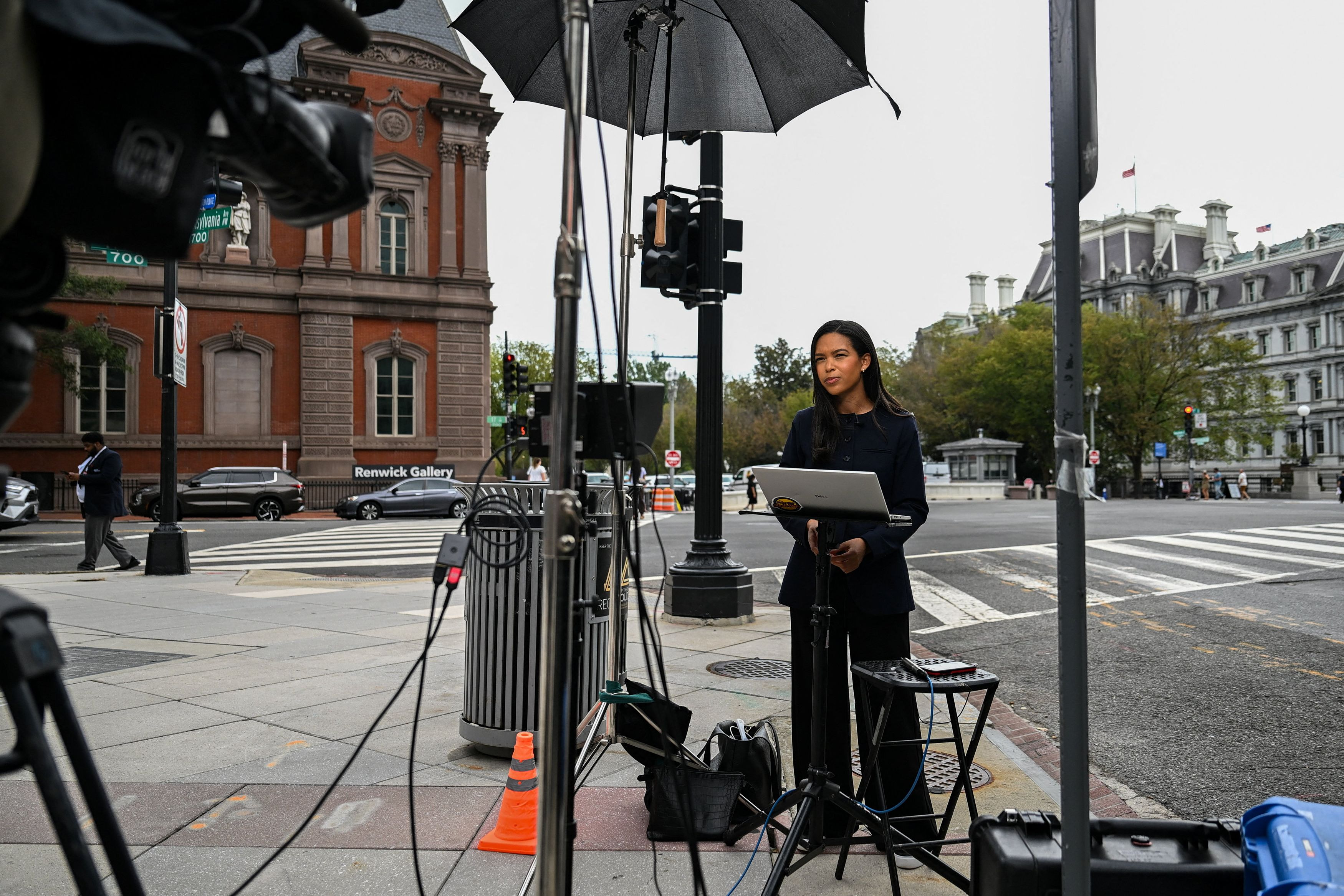 CNN, MS NOW, Politico to Sue White House Over Reporter Ban