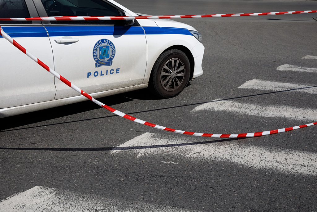 Man Attacks Child, Mother With Pocketknife