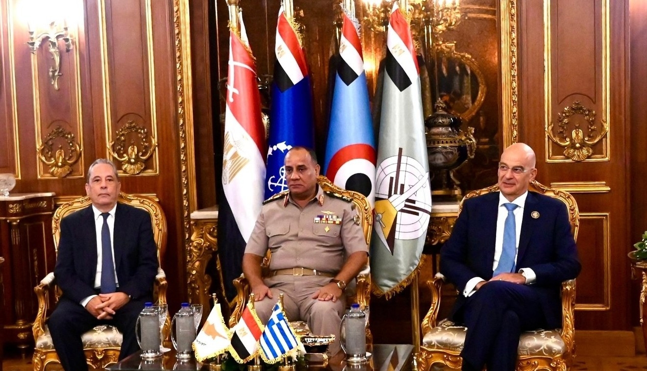 Dendias Calls Egypt ‘Strategic, Essential Ally’ for Greece, Cyprus