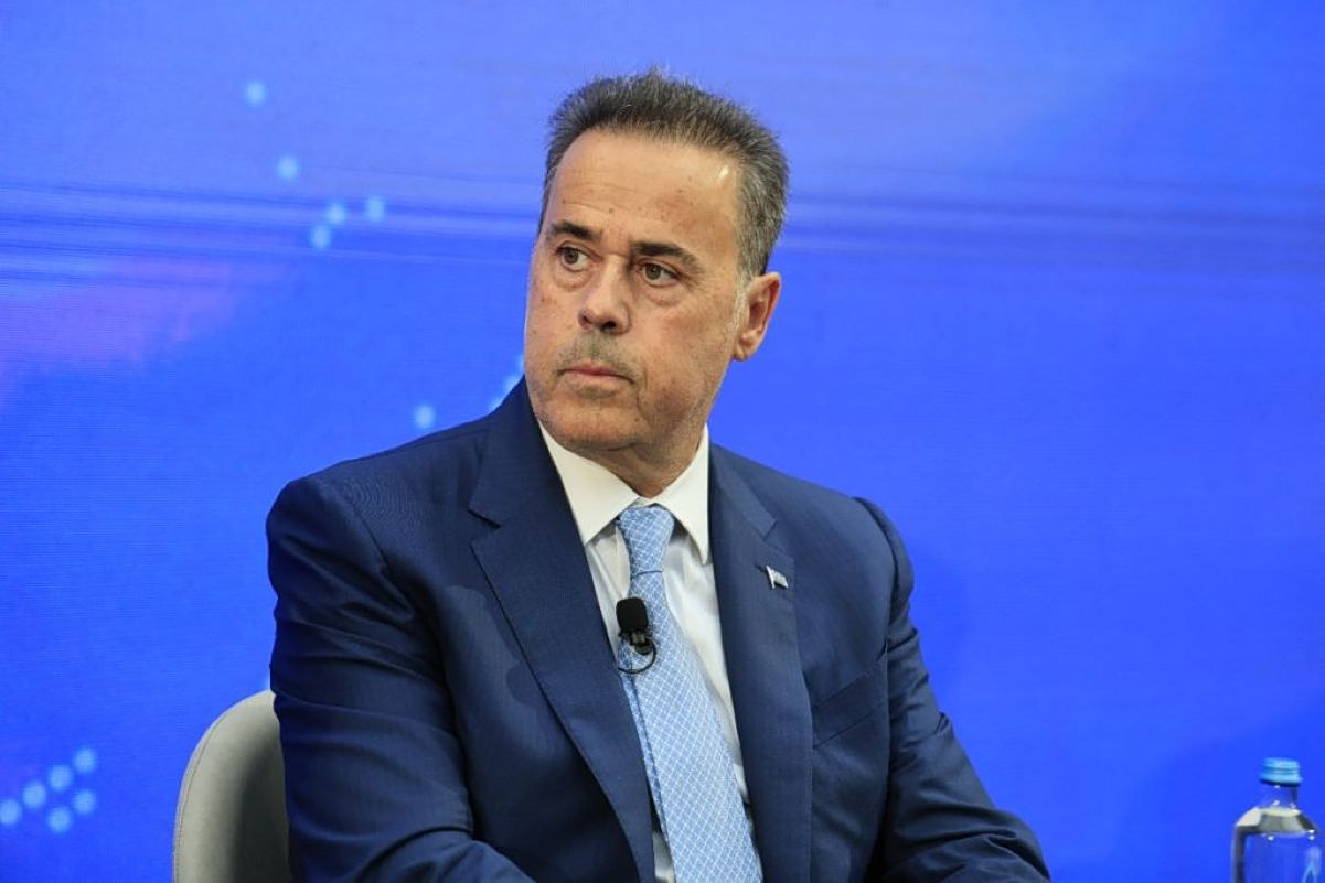 Energy Minister Says Chevron Surveys Off Greece to Start in 2026