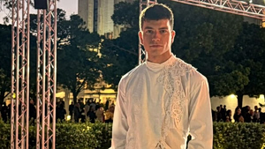 Dimitris Lagoutis Makes Venice Debut With Bold Red Carpet Look