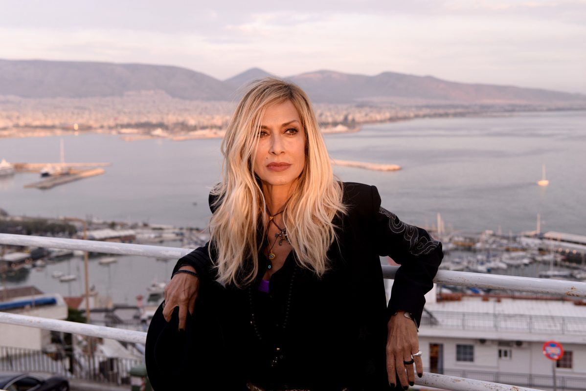 Your Essential Guide to Anna Vissi’s Concert of the Year at OAKA