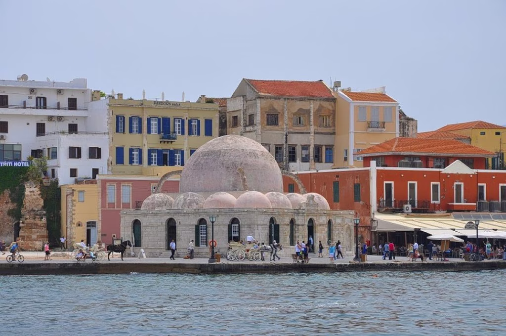September Emerges as a Pillar of Greece’s Extended Tourist Season