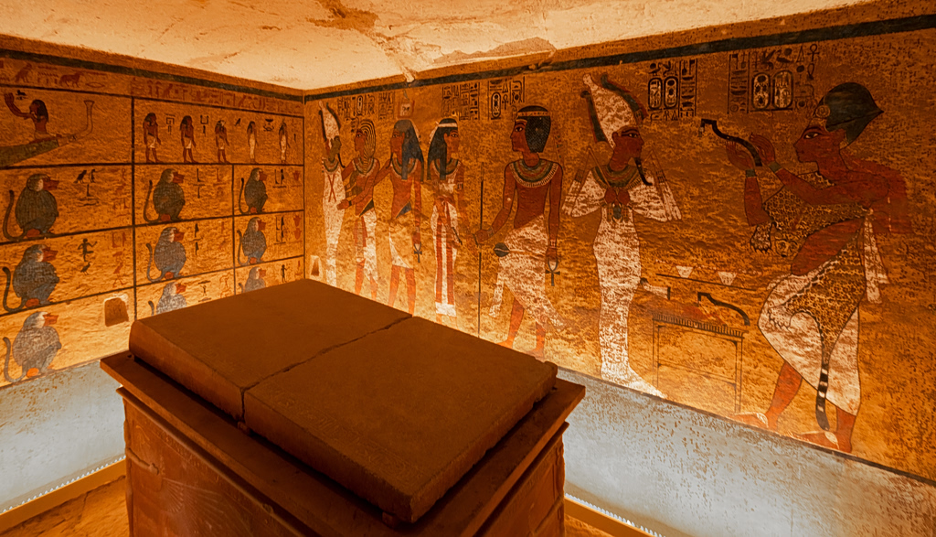 Could Hidden Chambers Beyond King Tut’s Tomb Hold Nefertiti?