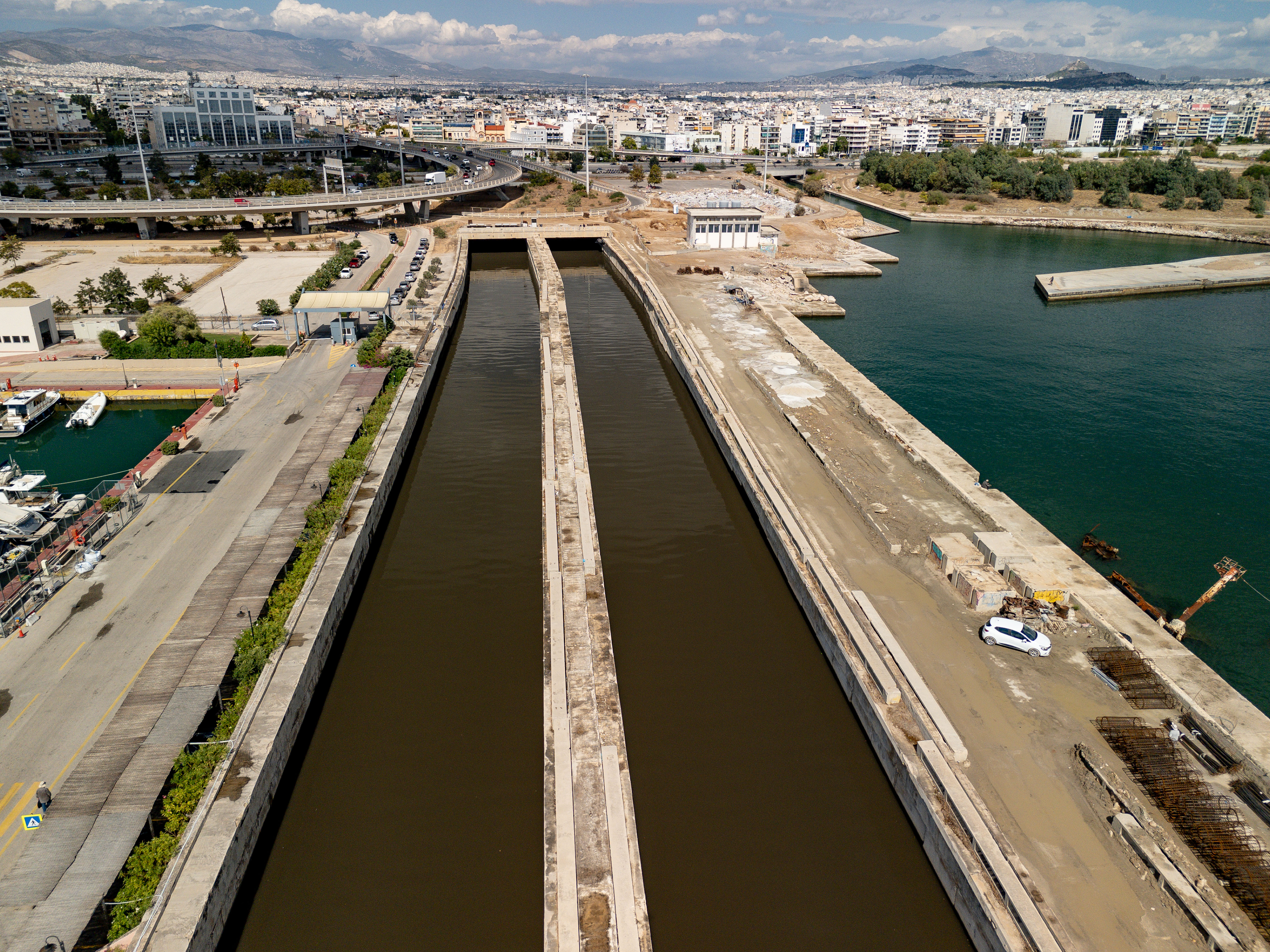 New Case of Wastewater Flowing through Athens River