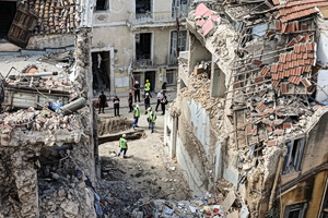 Plaka Explosion Revives Old Fears for Historic Athens District