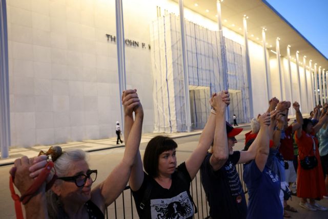 Architects Never Loved the Kennedy Center. But They Don’t Want to See It Gone.