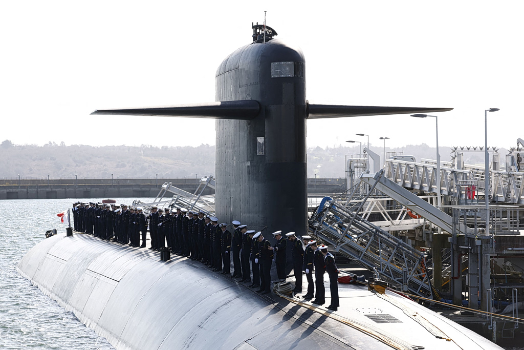 French Nuclear Umbrella: What It Means For Greece And The Limits