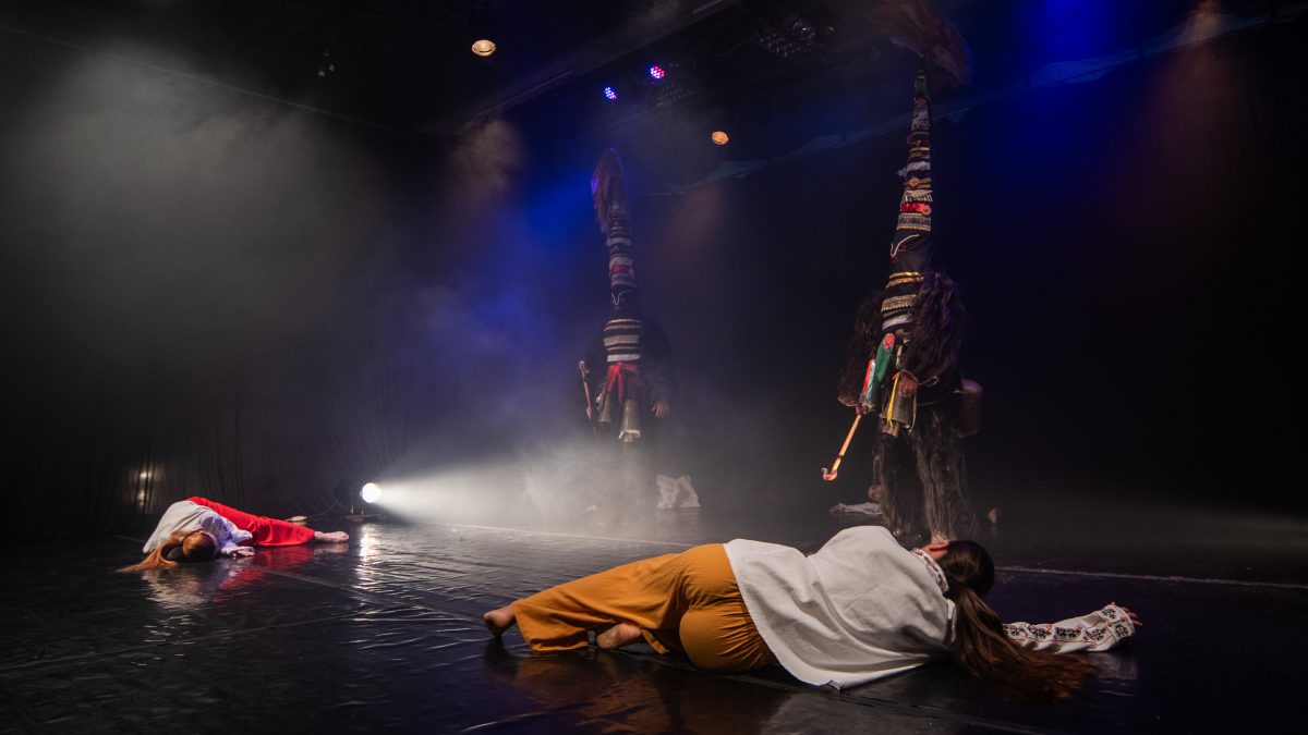 RITUAL TRACES Meshes Greek Tradition with Modern Dance