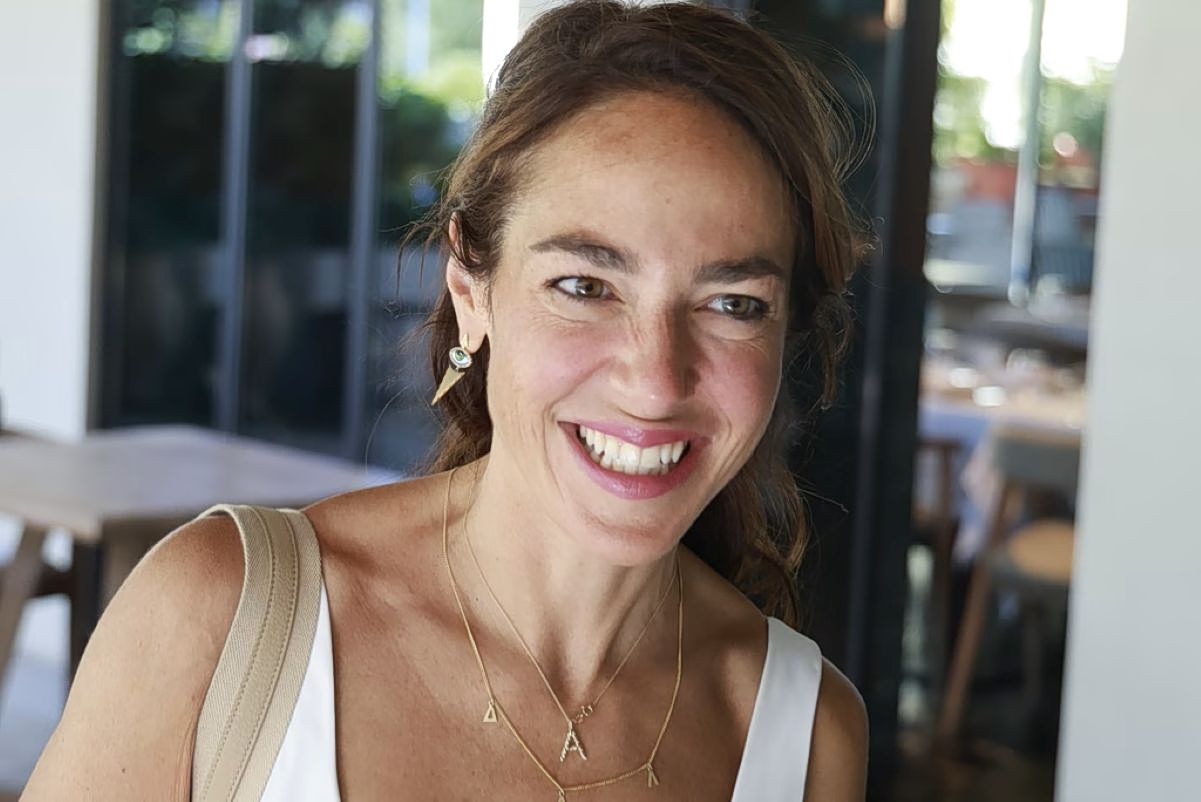 What Would You Tell Your 20-Year-Old Self? Greek Seniors Answer