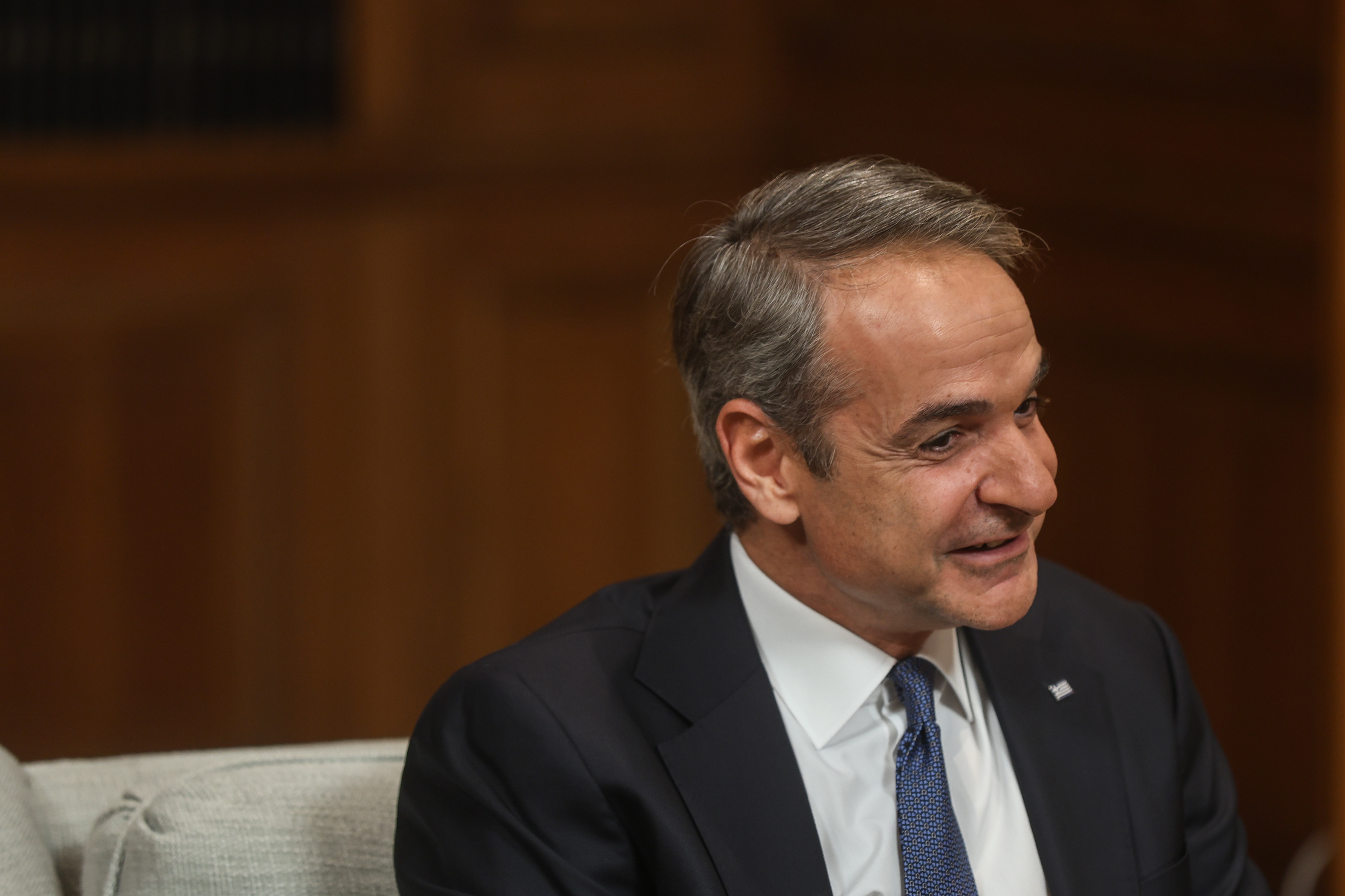 Mitsotakis to Fishermen: I’ll Personally Handle More Support