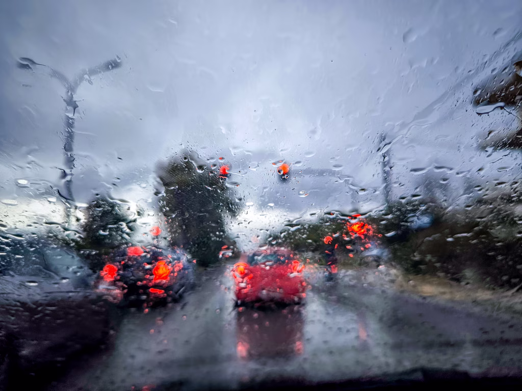 Storms, Rain Sweep Parts of Greece as Temperatures Fall