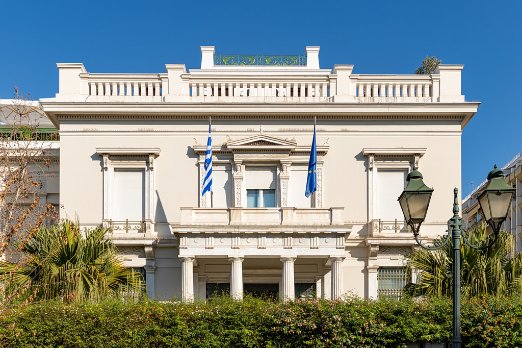 Benaki Museum Celebrates 100 Years of Cahiers d’Art