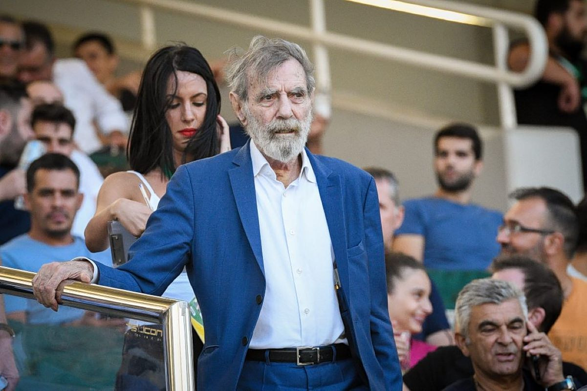 Shipowner Giorgos Vardinoyannis, “The Captain,” Dies at 90
