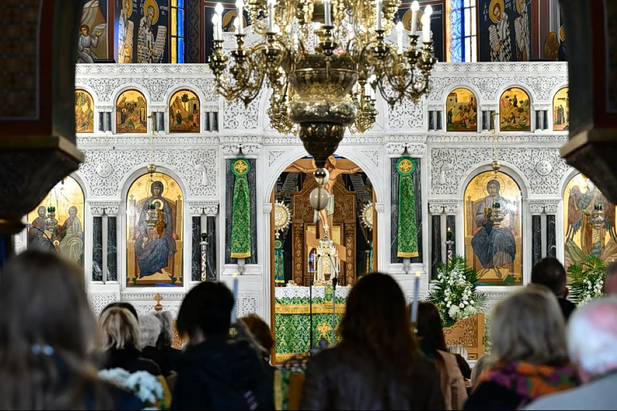 Mazonakis memorial service