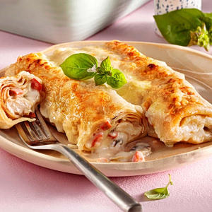 Stuffed Crepes with Chicken, Mushrooms and Cheese