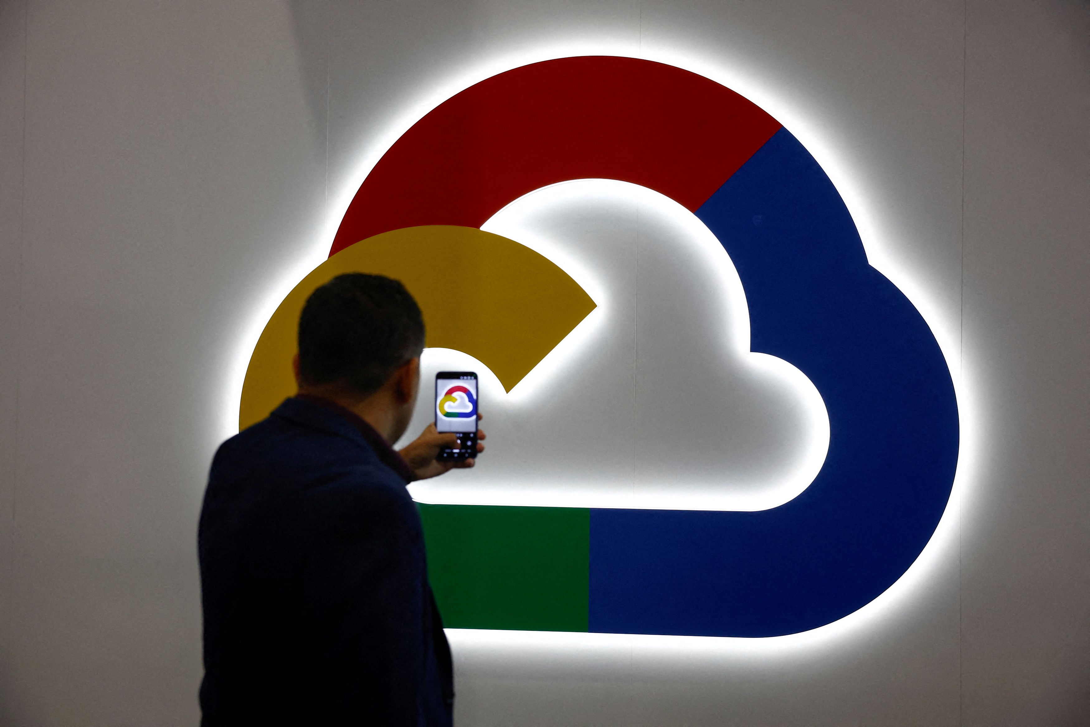 Google Cloud Failure Hits Revolut Services