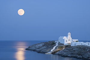 Swedish Travel Magazine Spotlights Greek Island of Sifnos
