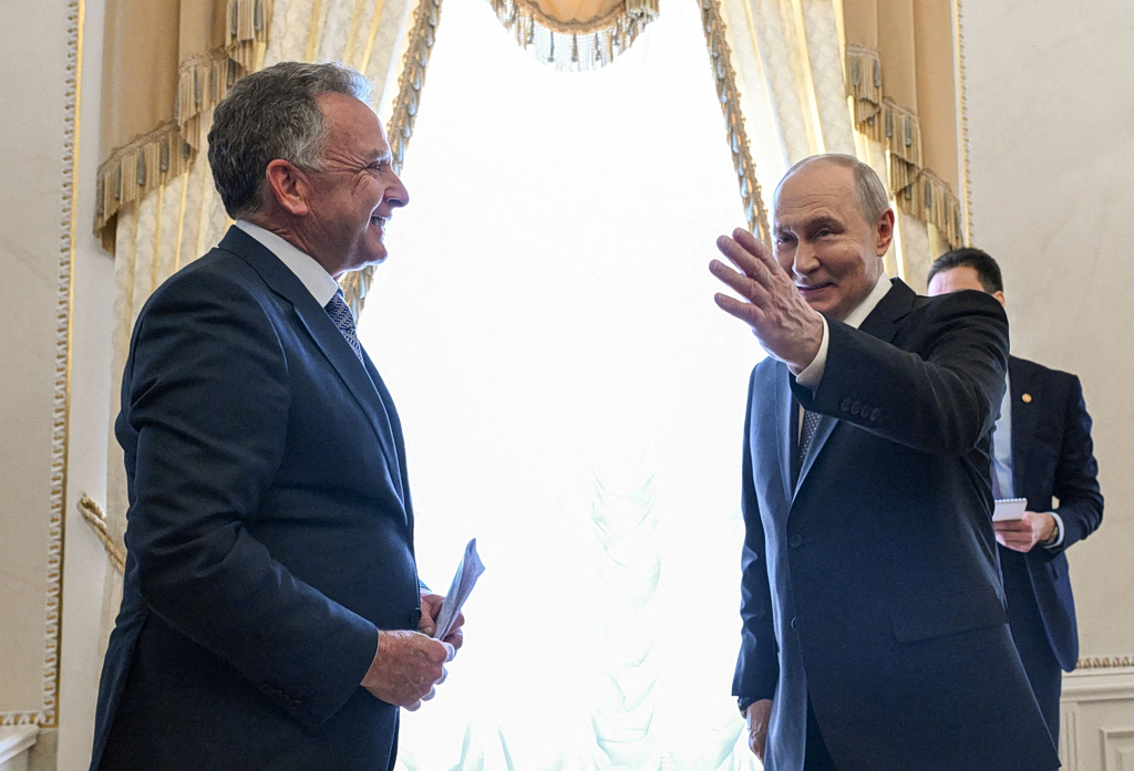 Putin Agrees to Resume Ukraine Peace Talks With US