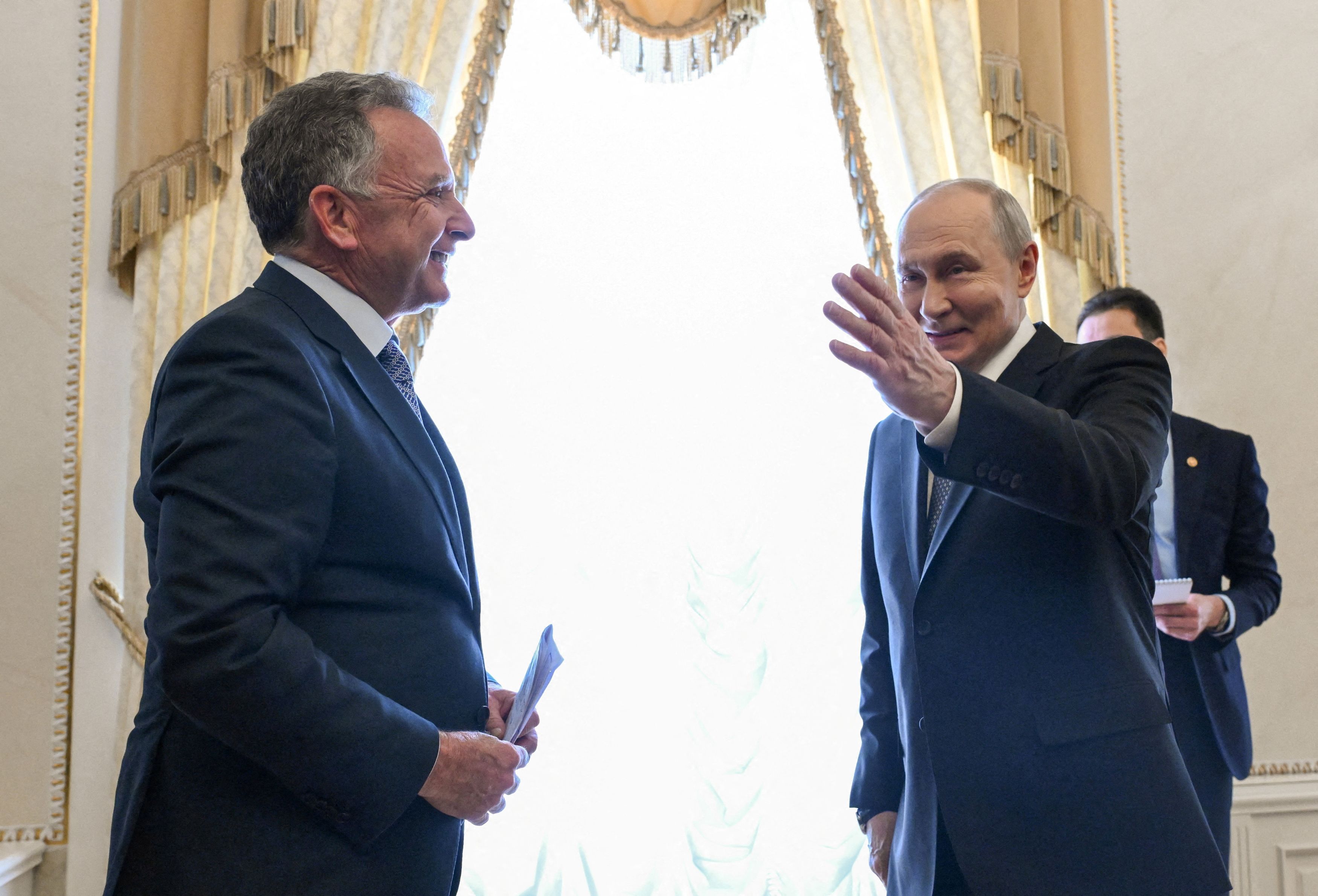 Putin Agrees to Resume Ukraine Peace Talks With US