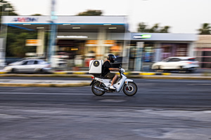 Greece Faces Backlash Over Cash Ban on Courier Deliveries