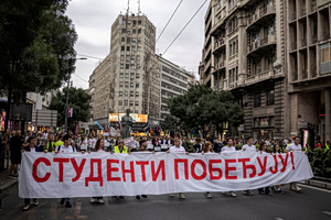 Students seek to oust Serbia’s strongman in Sunday vote