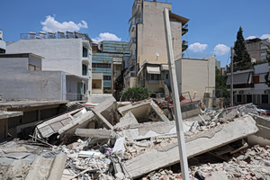 Athens Continues Debris Removal After Petralona Building Collapse