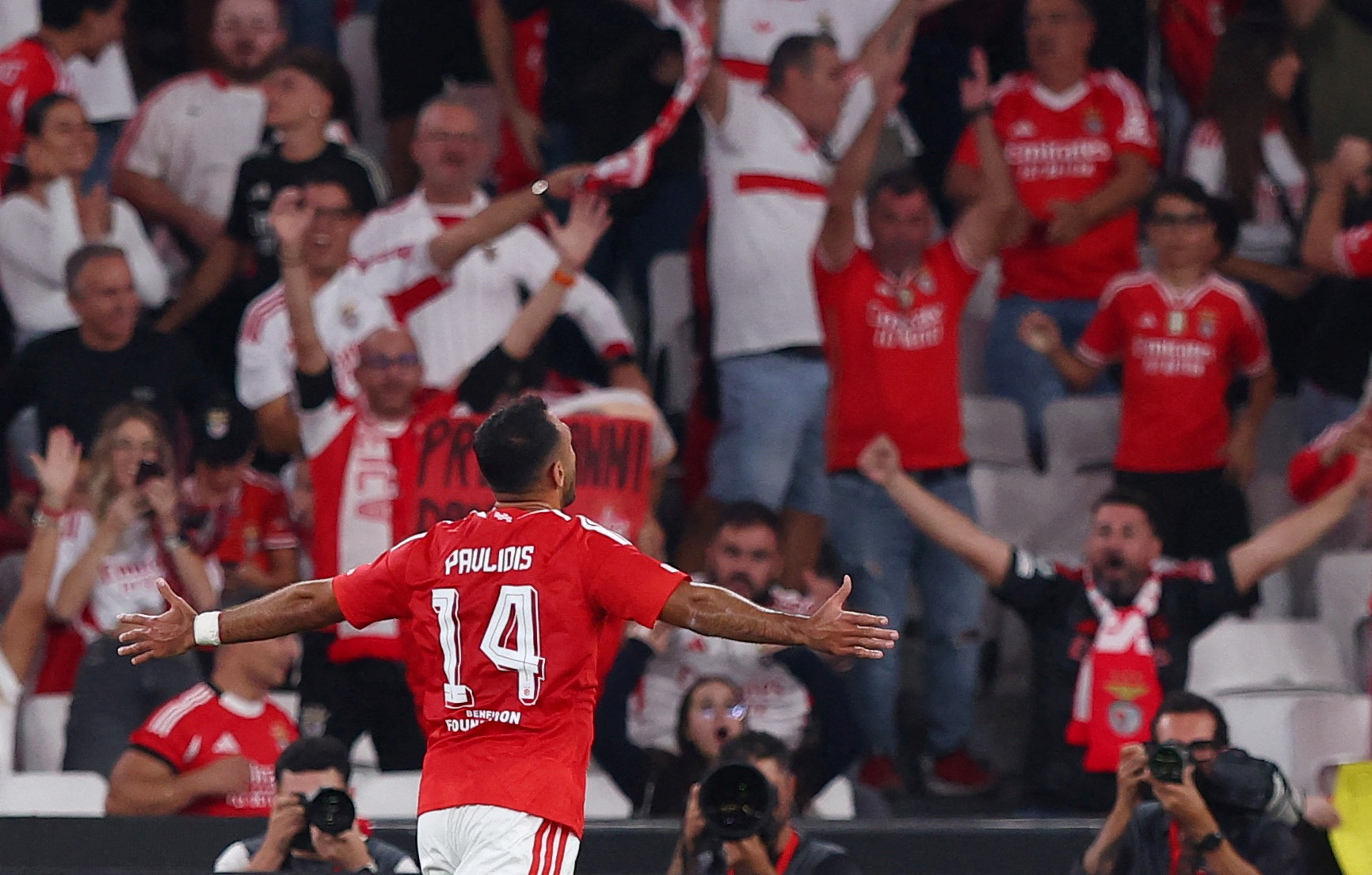 Tzolis, Pavlidis Make Marca’s Top 100 Footballers of 2025-26