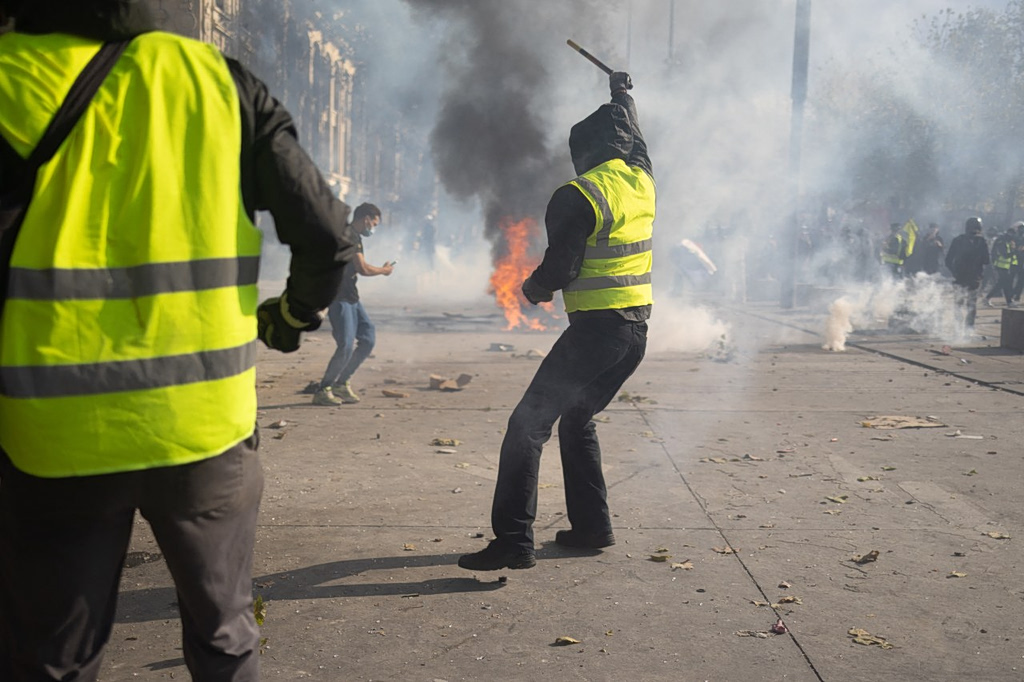 The Yellow Vests Are Back on the Streets of France in Test for Government