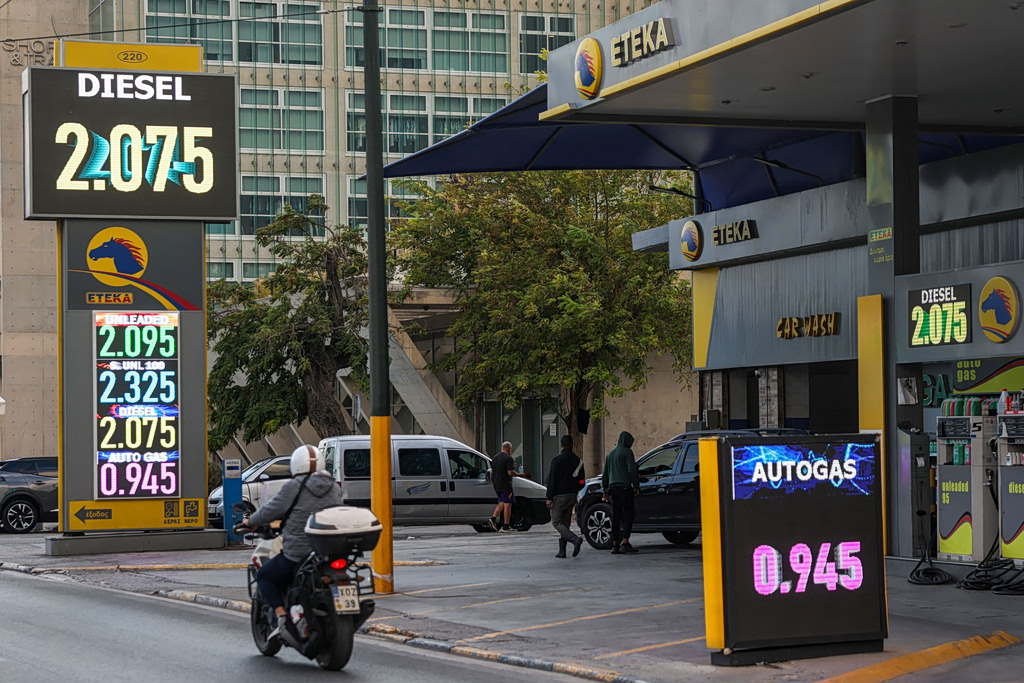Greece Considers Extending Fuel Subsidies Into November