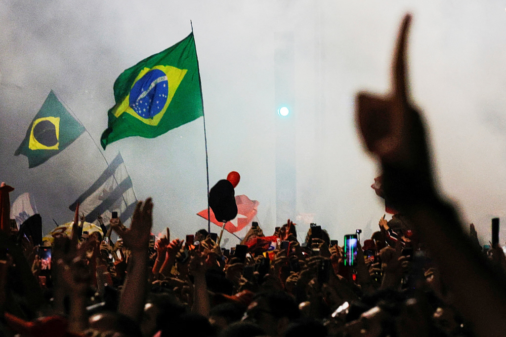 Lula Clings to Power in Brazil Election Upset