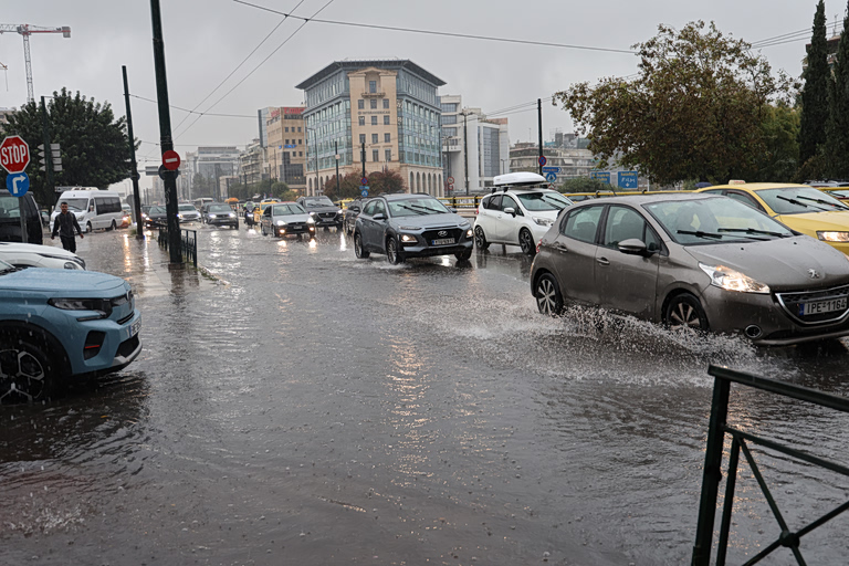 Heavy Rainfall Hits Attica as Several Areas Record Over 90 mm