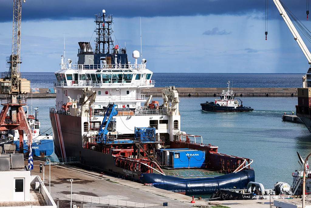 French Survey Vessel Arrives in Crete for Greece-Cyprus Cable