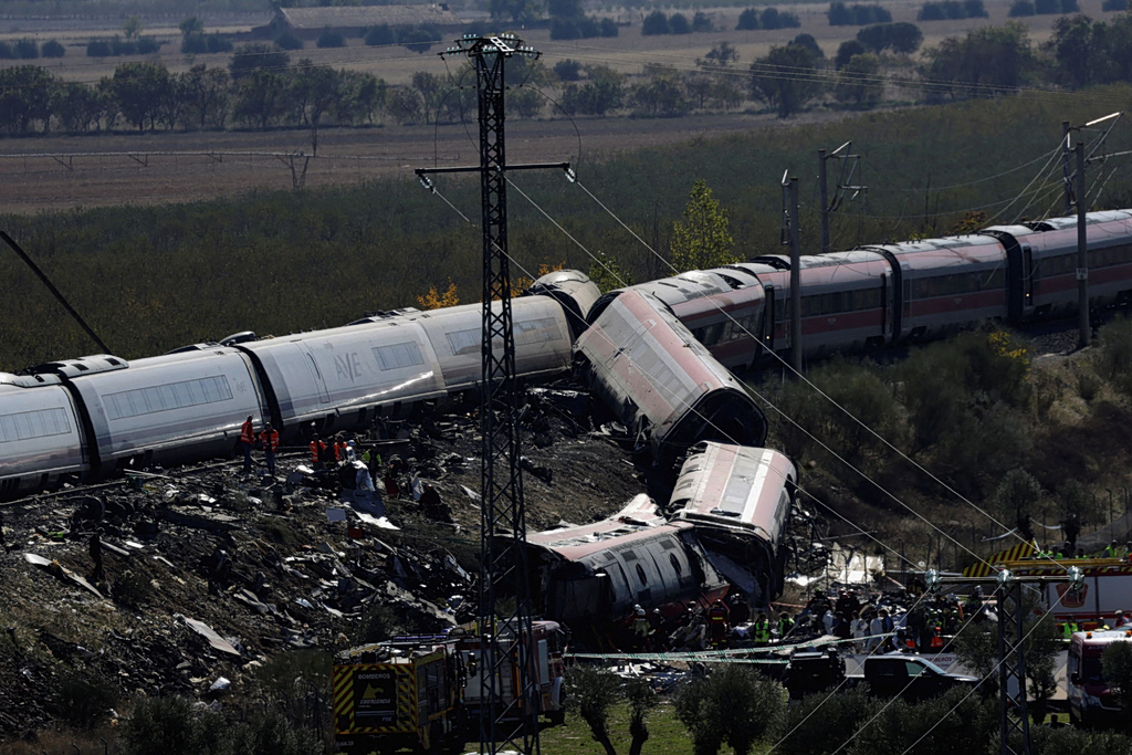 At Least 64 Dead in Collision of High-Speed Trains in Spain