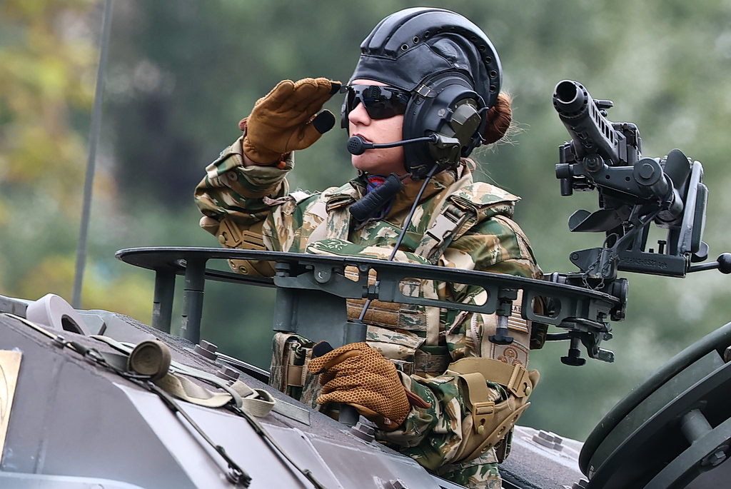 Greece Showcases New Weapons at Thessaloniki Military Parade