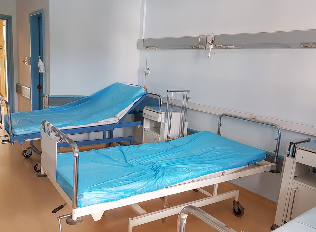 63% of Greeks View Public Health System Favorably